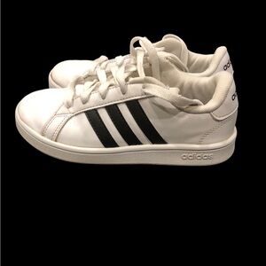 adidas Originals‎ Grand Court Shoes Kids Size 13Y Black and White